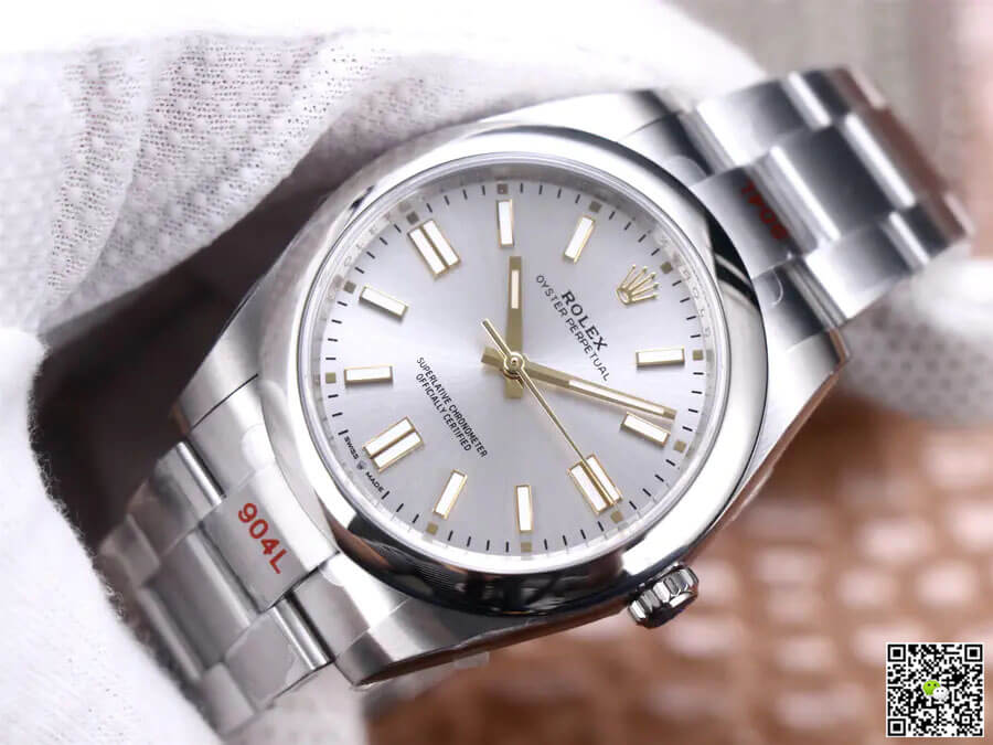 Rolex Oyster Perpetual M124300-0001 41MM EW Factory Silver Dial