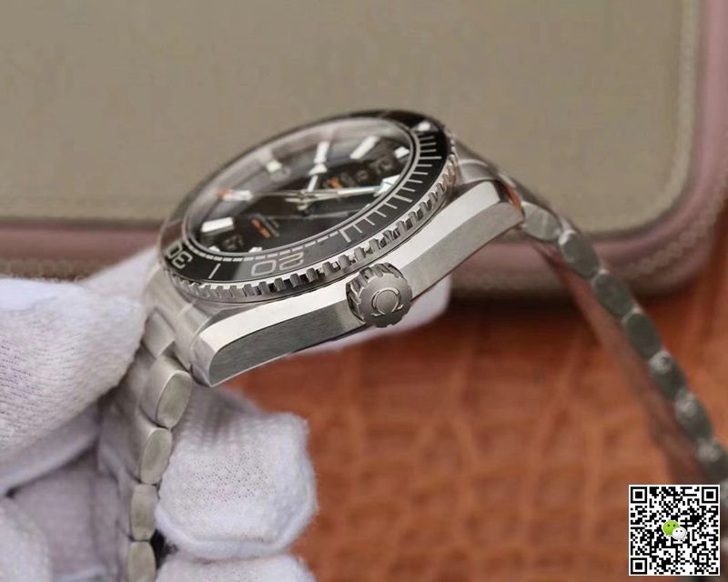 Omega Seamaster 215.30.44.21.01.001 Planet Ocean 600M VS Factory Black Ceramic Dial