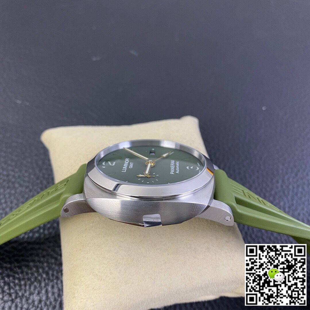 Panerai Luminor PAM01056 VS Factory Green Rubber Strap