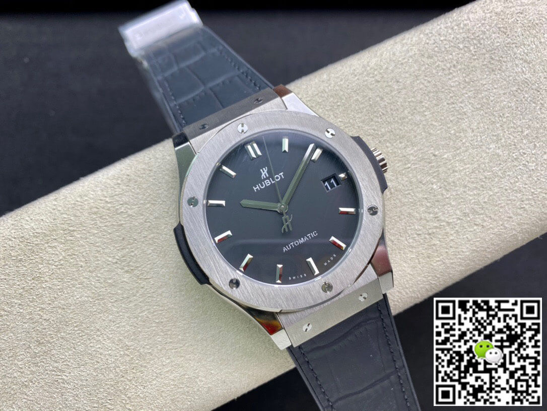 Hublot Classic Fusion 511.NX.1171.LR 42MM WWF Factory Black Strap