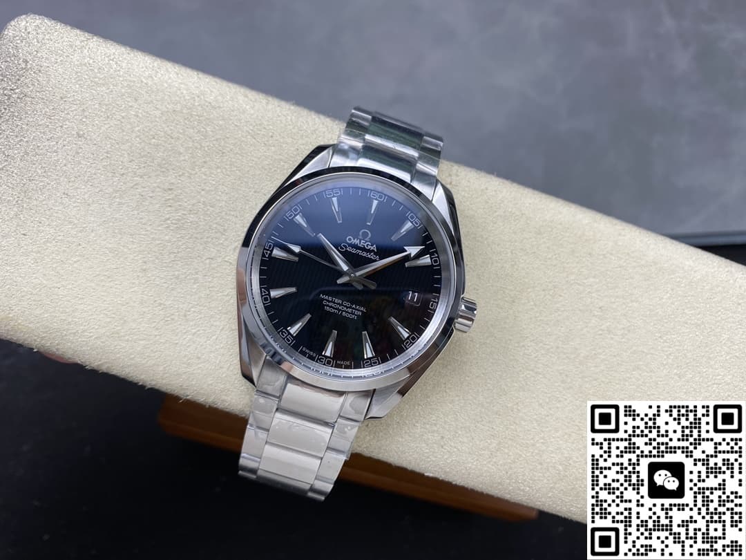 Omega Seamaster 231.10.42.21.01.003 N1 factory date display
