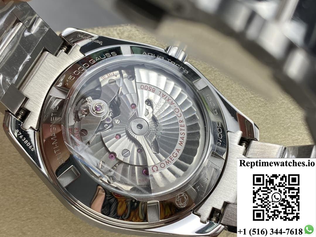Omega Seamaster 231.10.42.21.01.003 N1 factory date display