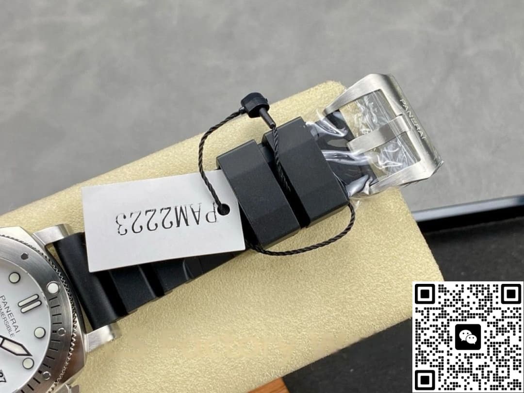 Panerai Submariner PAM02223 VS Factory Stainless Steel Case