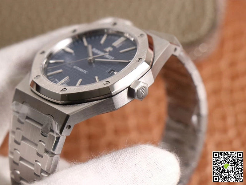 Audemars Piguet Royal Oak 15400ST.OO.1220ST.03 ZF Factory Blue Dial