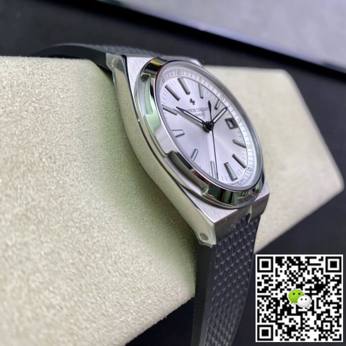 Vacheron Constantin Overseas 4500V 8F Factory Black Rubber Strap