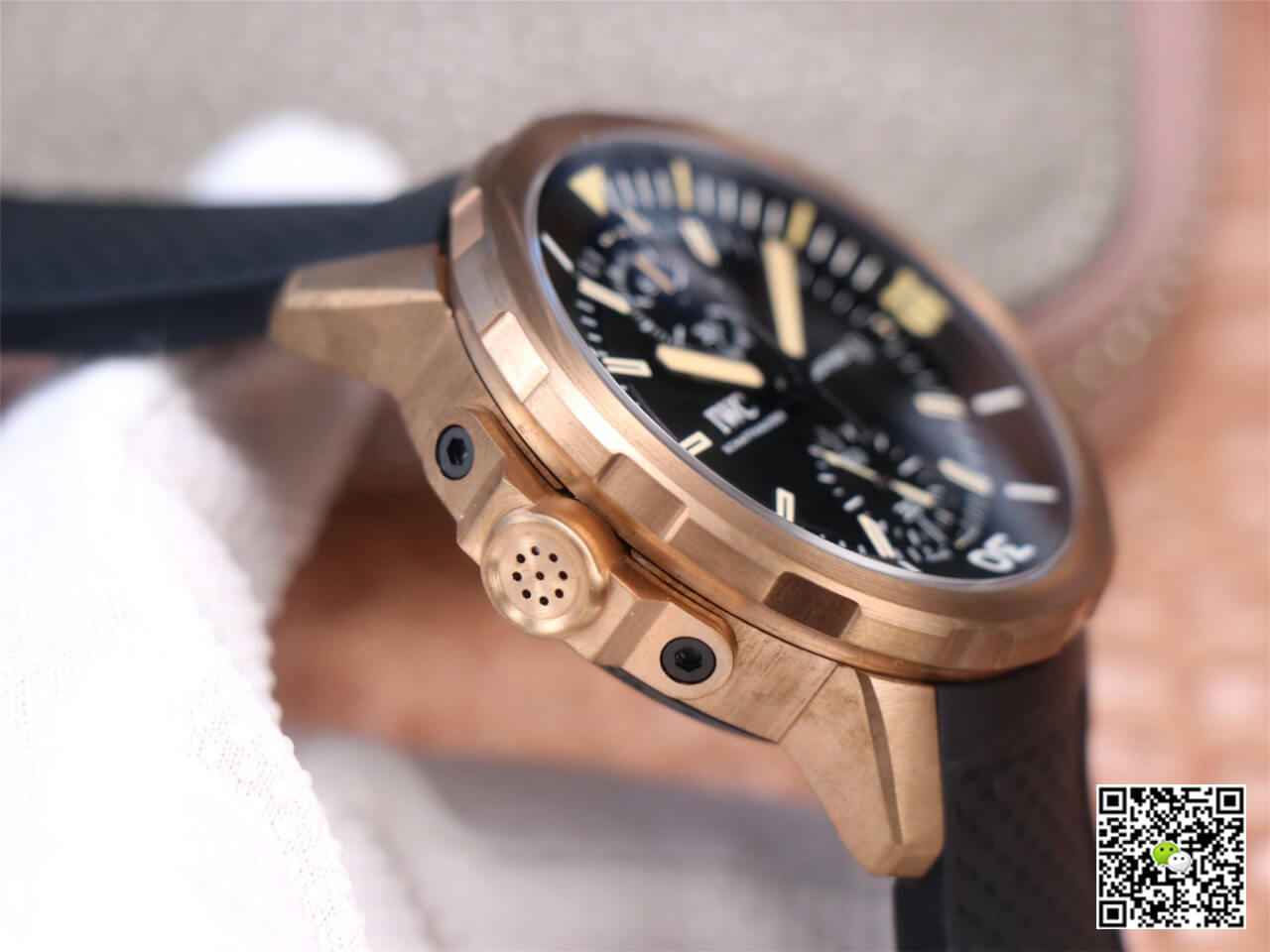 IWC Aquatimer IW379503 Darwin Adventure Tour Special Edition V6 Factory Black Dial
