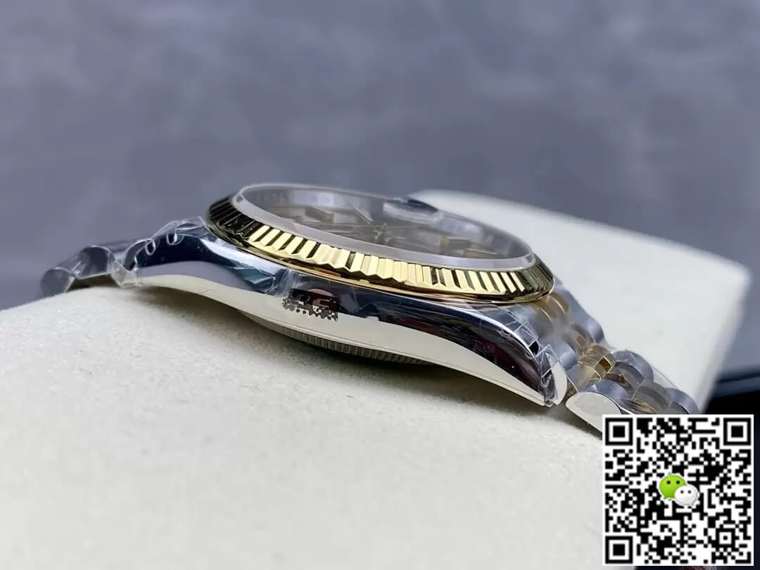 Rolex Datejust M126233-0015 VS Factory Yellow Gold