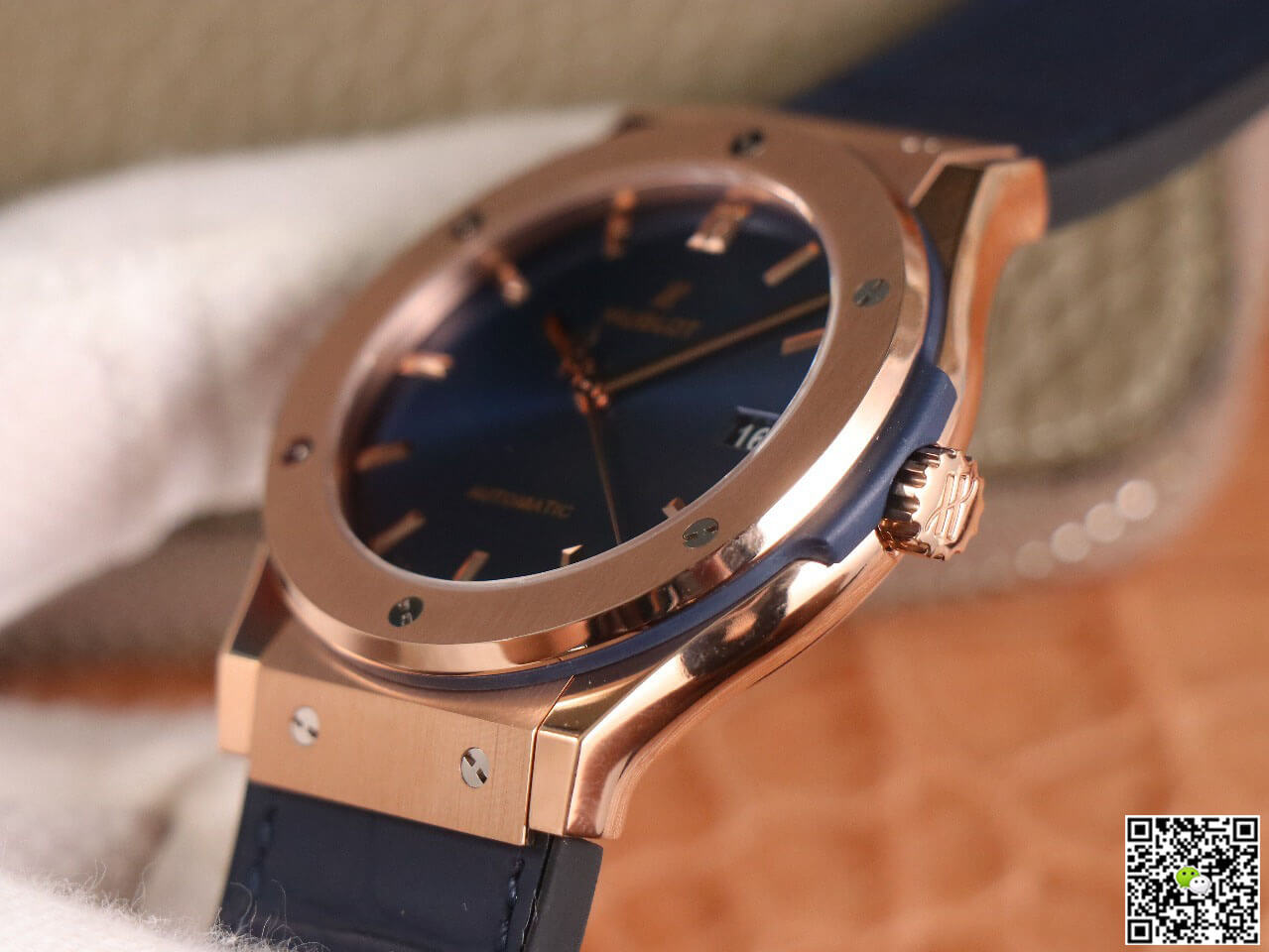Hublot Classic Fusion 511.OX.7180.LR WWF Factory Rose Gold Blue Dial
