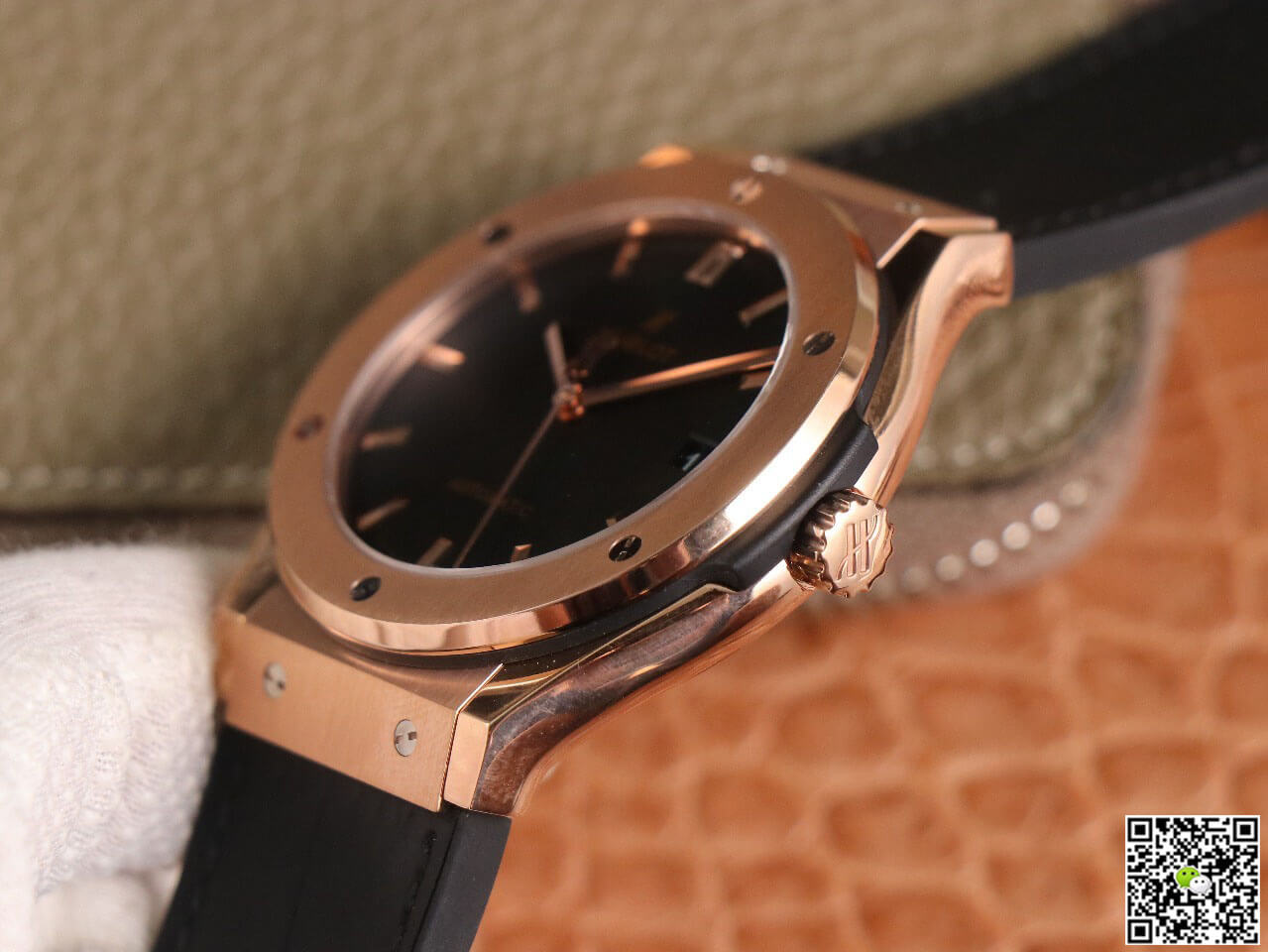 Hublot Classic Fusion 511.OX.1181.LR WWF Factory Rose Gold Black Dial