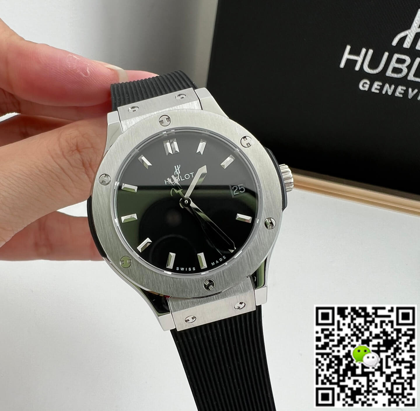 Hublot Classic Fusion 581.NX.1171.RX 33MM Quartz HB Factory Black Dial