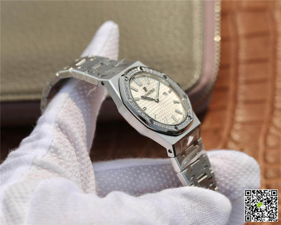 Audemars Piguet Royal Oak 67650 JF Factory Diamond White Dial