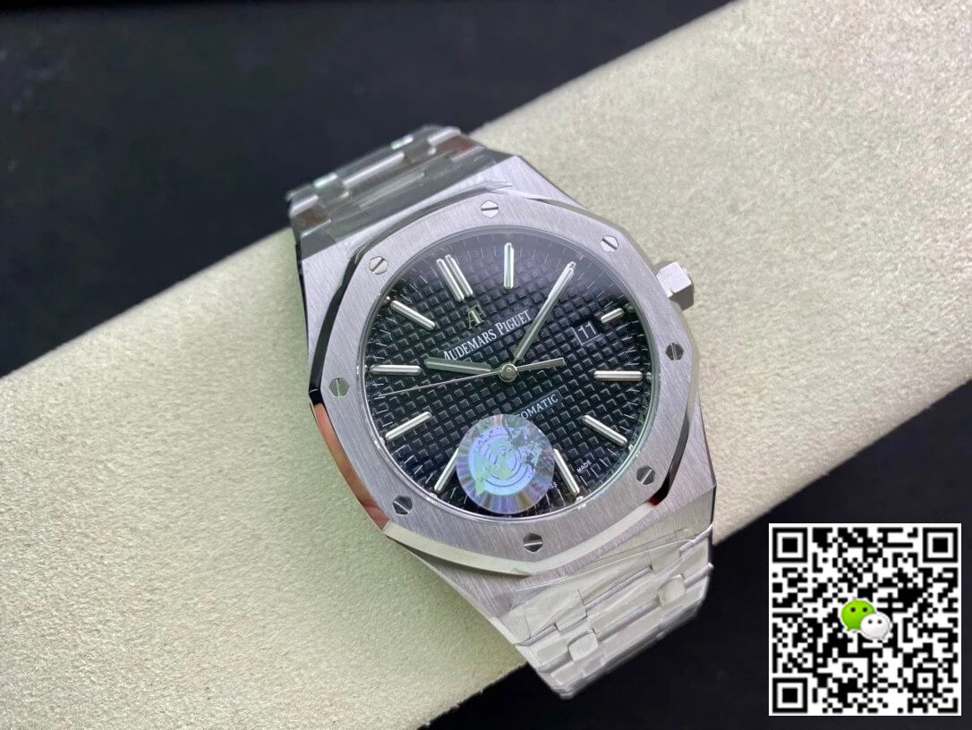 Audemars Piguet Royal Oak 15400ST.OO.1220ST.01 APS Factory Black Dial