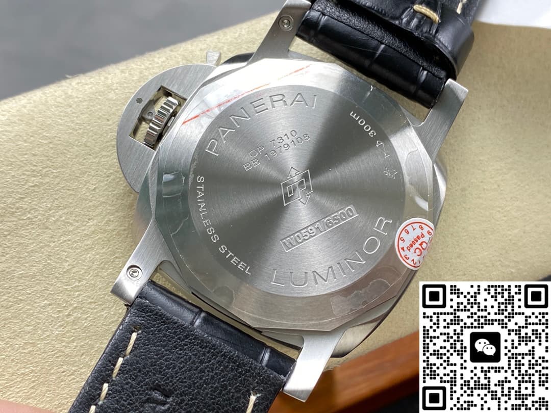 Panerai Luminor PAM01312 VS Factory Date Display