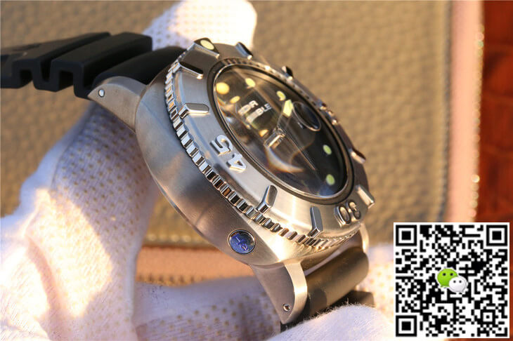Panerai Submersible PAM 00194 VS Factory Black Dial