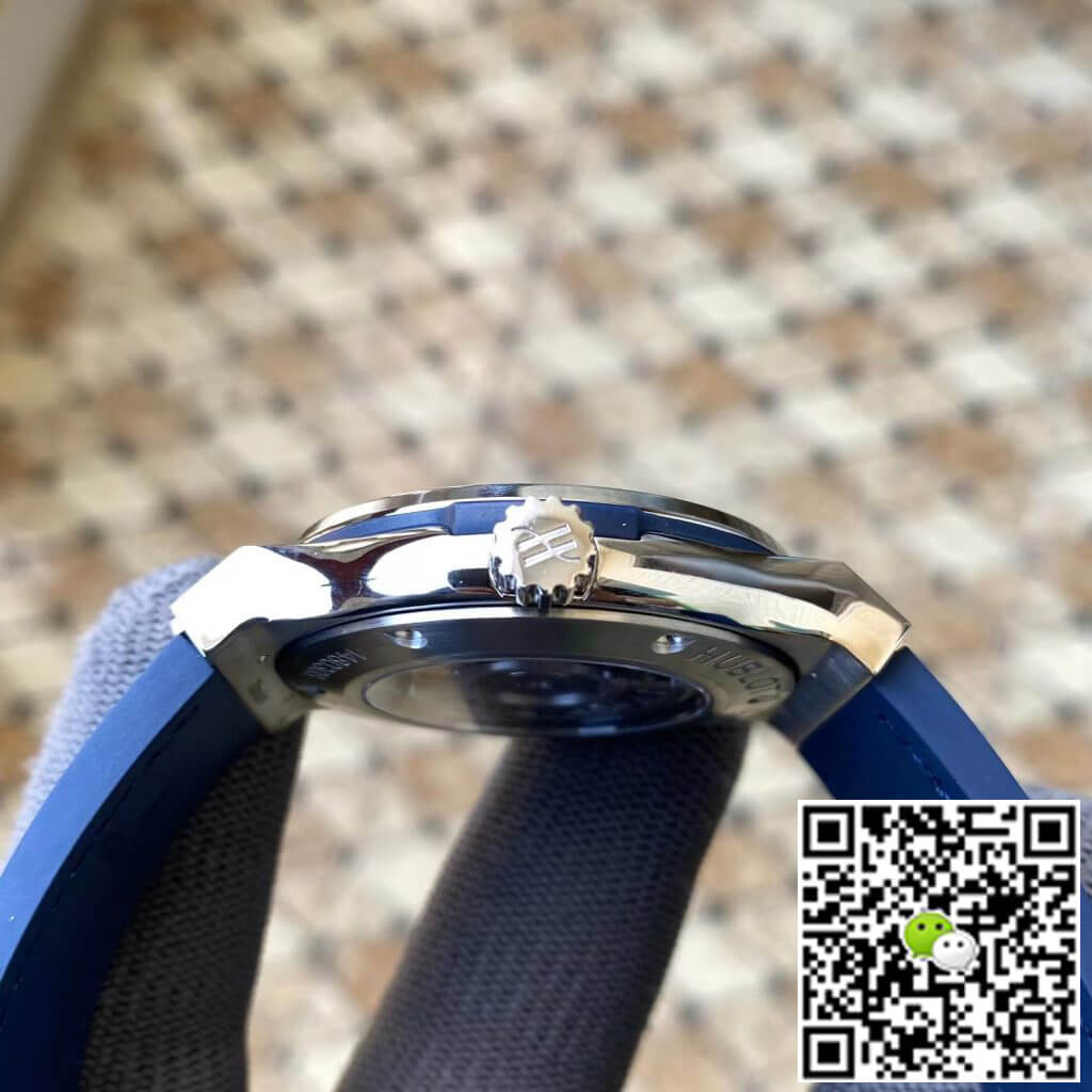 Hublot Classic Fusion 542.NX.7170.LR 42MM APS Factory Blue Dial