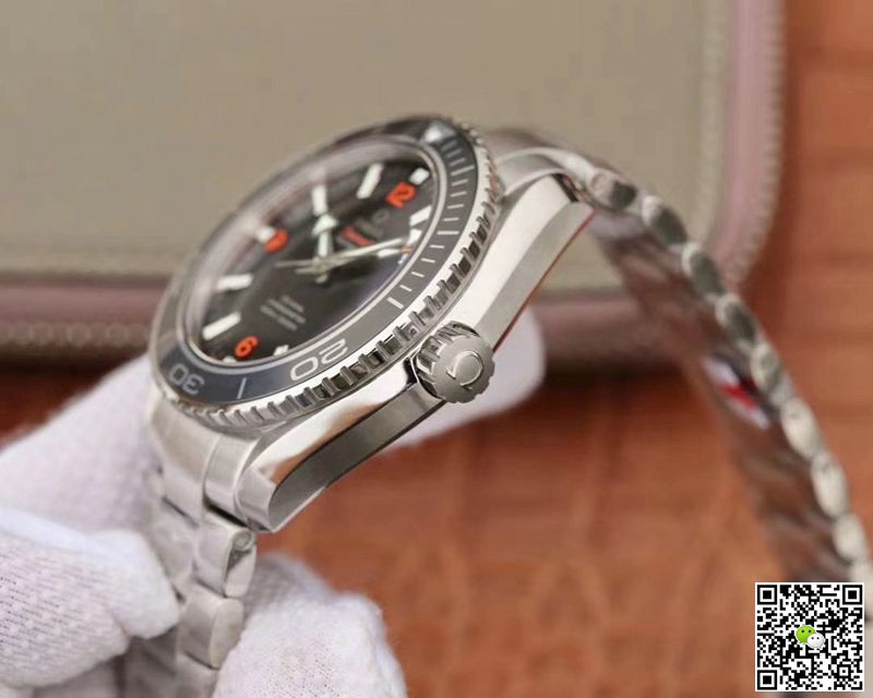 Omega Seamaster 232.30.42.21.01.003 Planet Ocean 600M VS Factory Black Dial