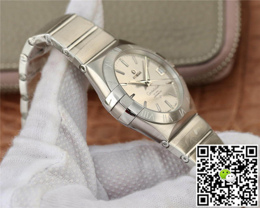 Omega Constellation 123.10.38.21.02.001 VS Factory Silvery White Dial