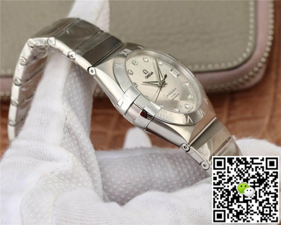Omega Constellation 123.10.38.21.52.001 VS Factory Silver Dial