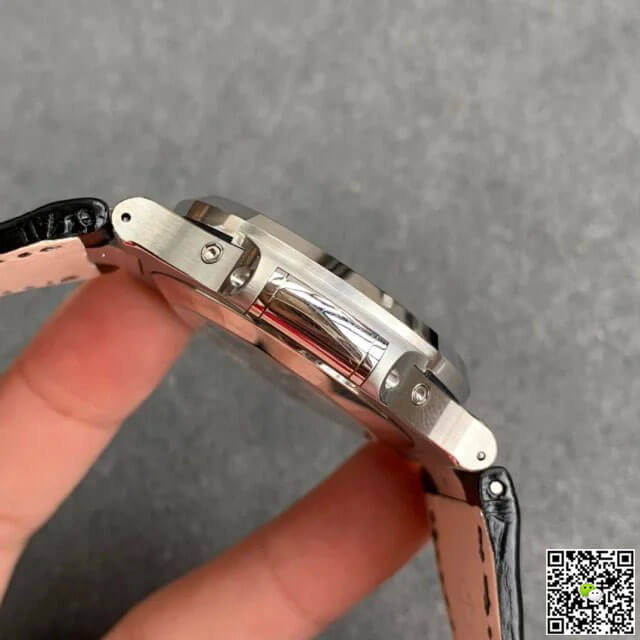 Patek Philippe Nautilus 5726/1A-001 GR Factory Black Leather Strap