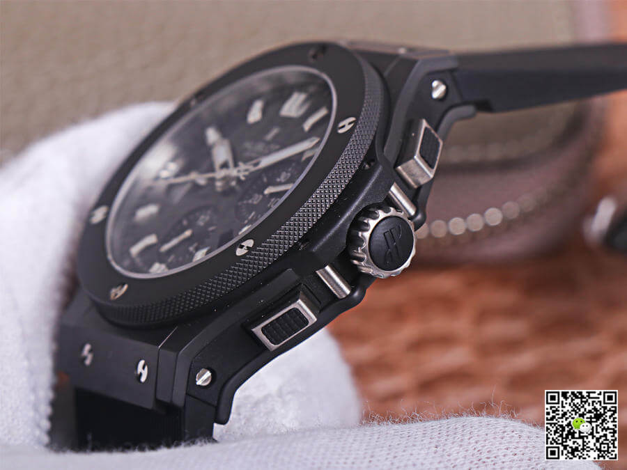 Hublot Big Bang 301.QX.1724.RX V6 Factory Carbon Fiber Black Dial