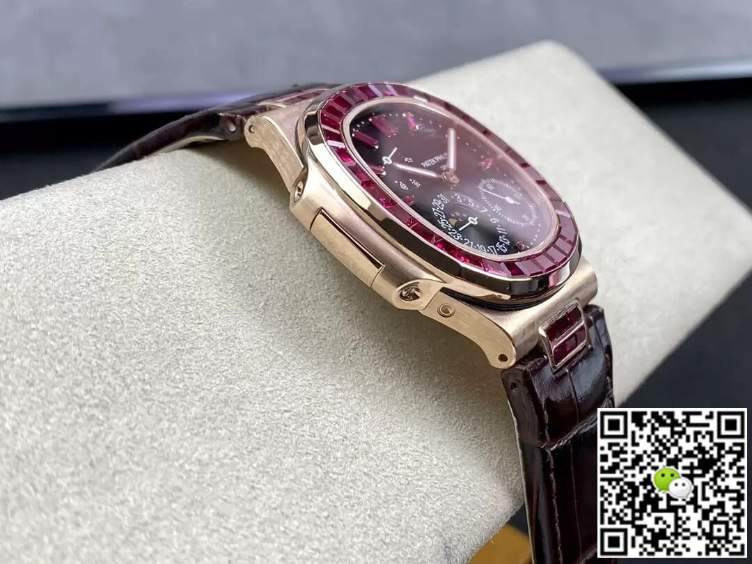 Patek Philippe Nautilus 5724 GR Factory Leather Strap