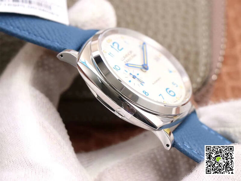 Panerai Luminor Due PAM906 VS Factory White Dial
