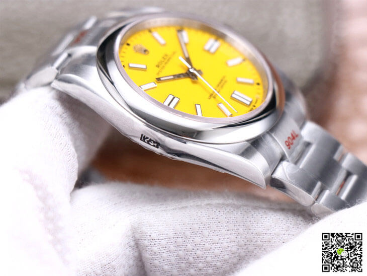 Rolex Oyster Perpetual M124300-0004 41MM EW Factory Yellow Dial