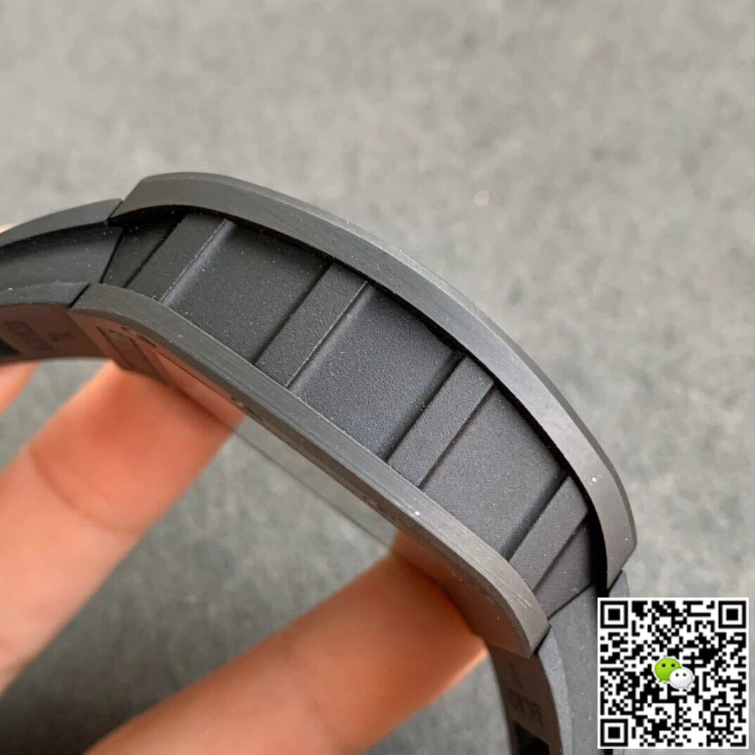 Richard Mille RM055 KV Factory V2 Ceramic Black Rubber Strap
