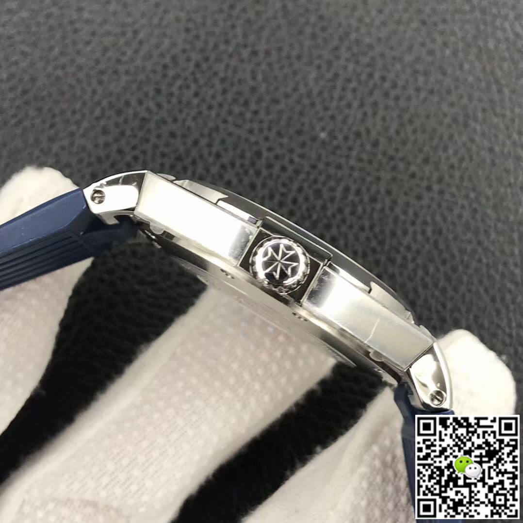 Vacheron Constantin Overseas 47040 8F Factory Blue Rubber Strap