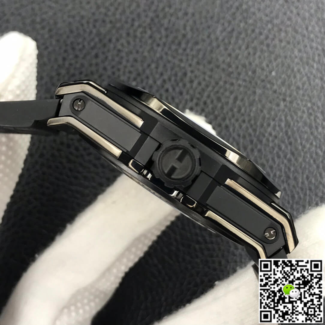 Hublot Big Bang 415.CX.1112.VR.MXM18 WWF Factory Black Dial