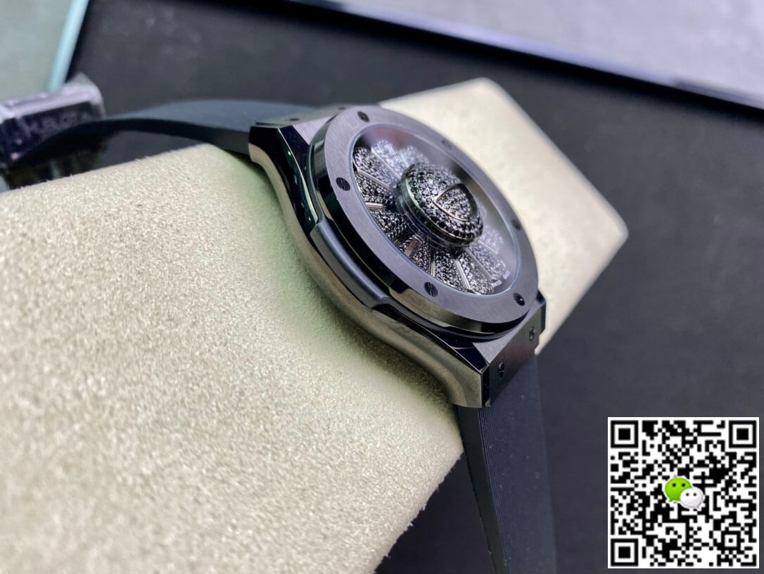 Hublot Classic Fusion Takashi Murakami 507.CX.9000.RX.TAK21 Sunflower Diamond Black Dial