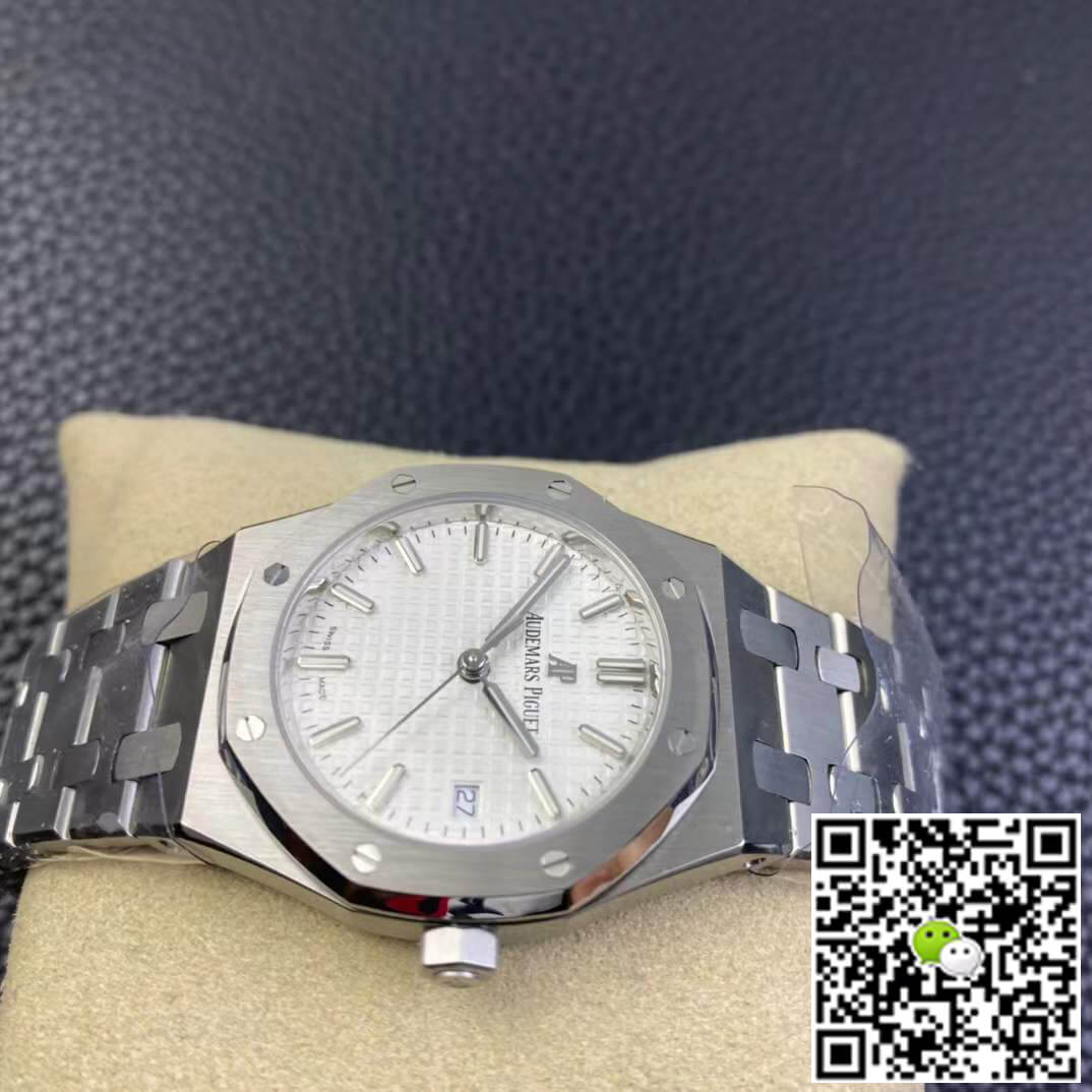Audemars Piguet Royal Oak 77350ST.OO.1261ST.01 8F Factory Silver Dial