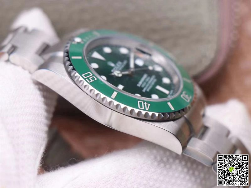 Rolex Submariner 116610LV-97200 Noob Factory V11 Green Dial