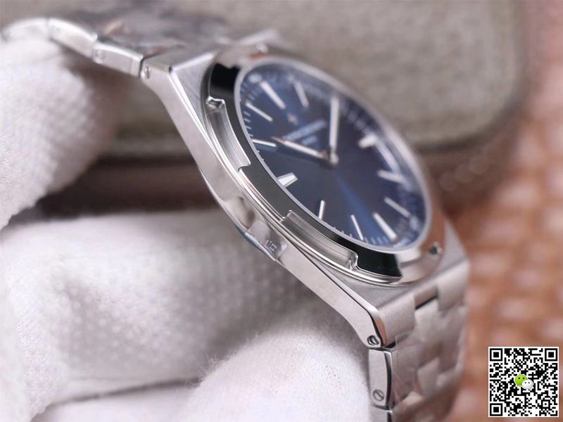 Vacheron Constantin Overseas 2000V/120G-B122 Ultra Thin XF Factory Blue Dial