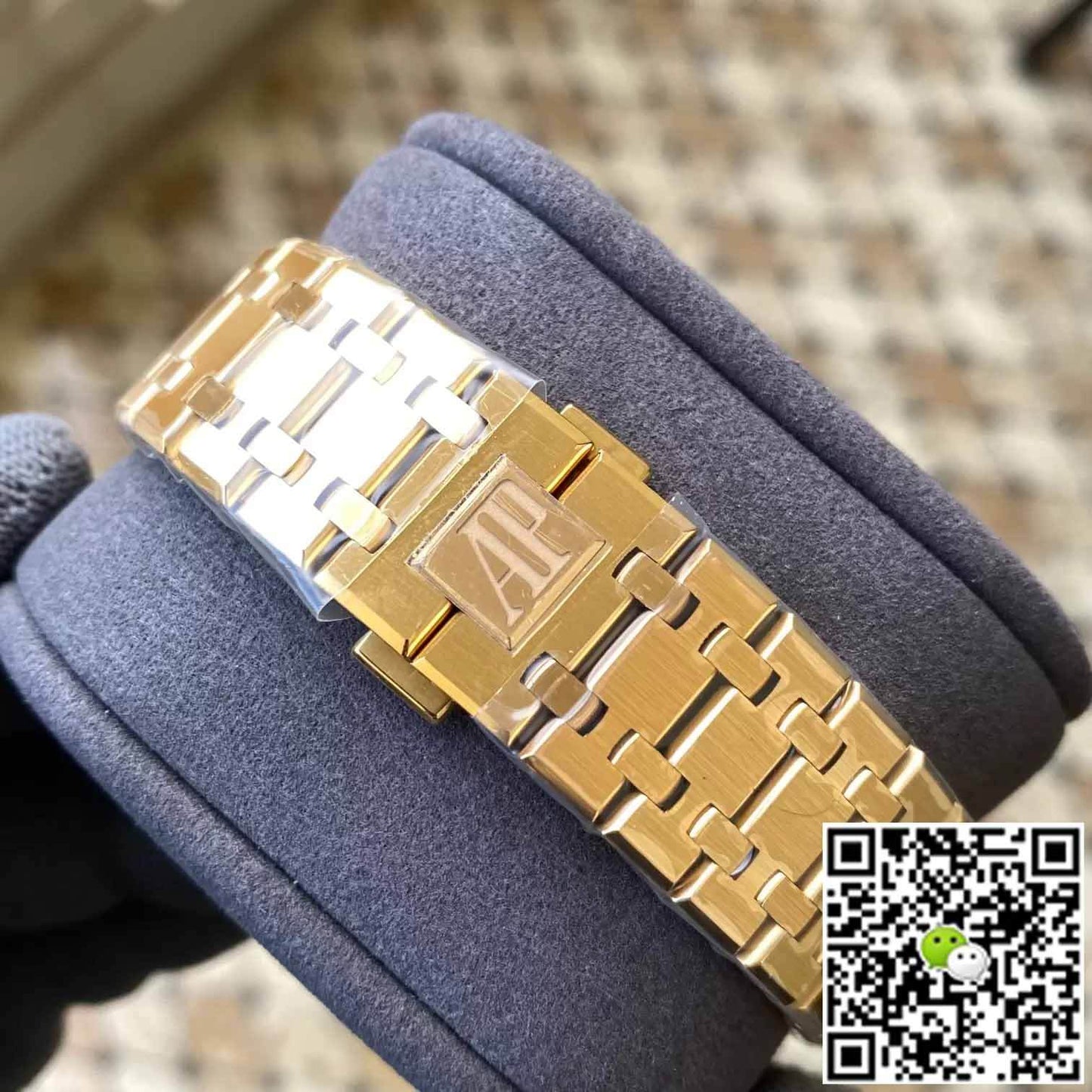 Audemars Piguet Royal Oak 26574BA.OO.1220BA.01 APS Factory Yellow Gold