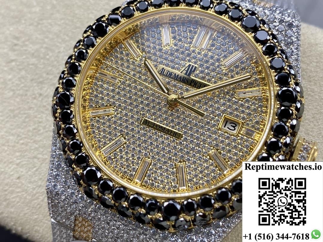 Audemars Piguet Royal Oak 15400OR.024 AMG Factory Diamond Crown