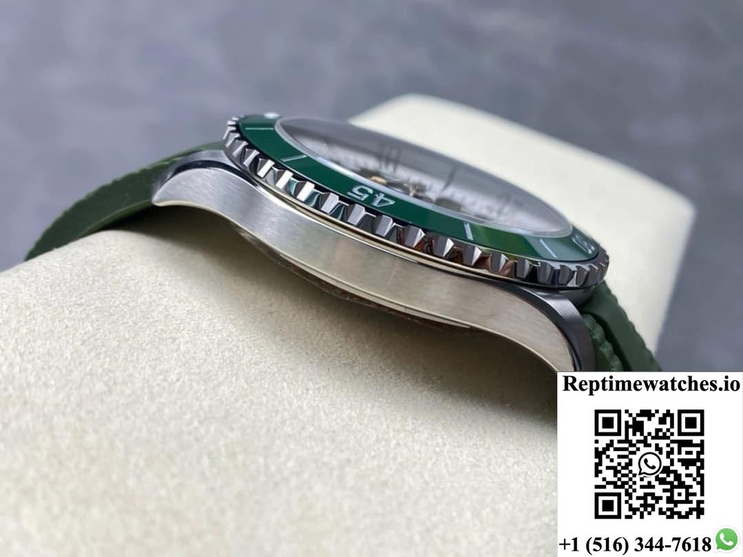 Breitling Superocean A17376A31L1S1 TF Factory Solid Bottom