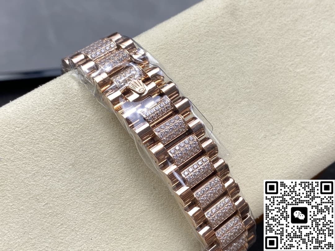 Rolex Day-Date M128235-0051 8+ Factory Diamond Dial