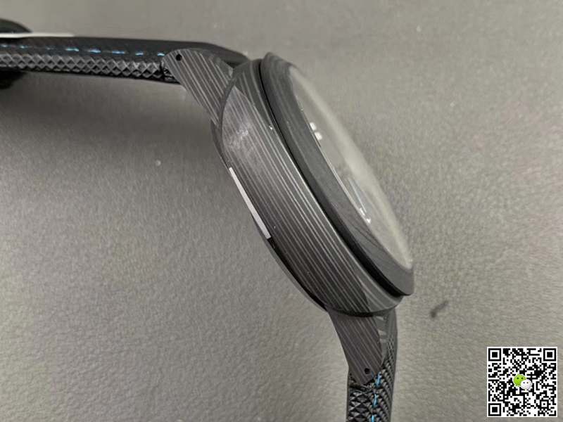 Panerai Luminor Marina Carbotech PAM01661 VS Factory Black Dial
