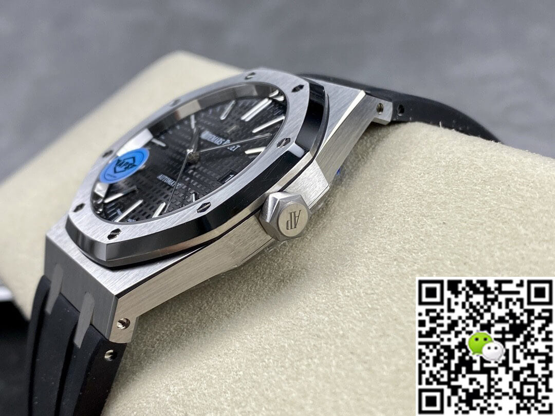 Audemars Piguet Royal Oak 15400 APS Factory Rubber Strap