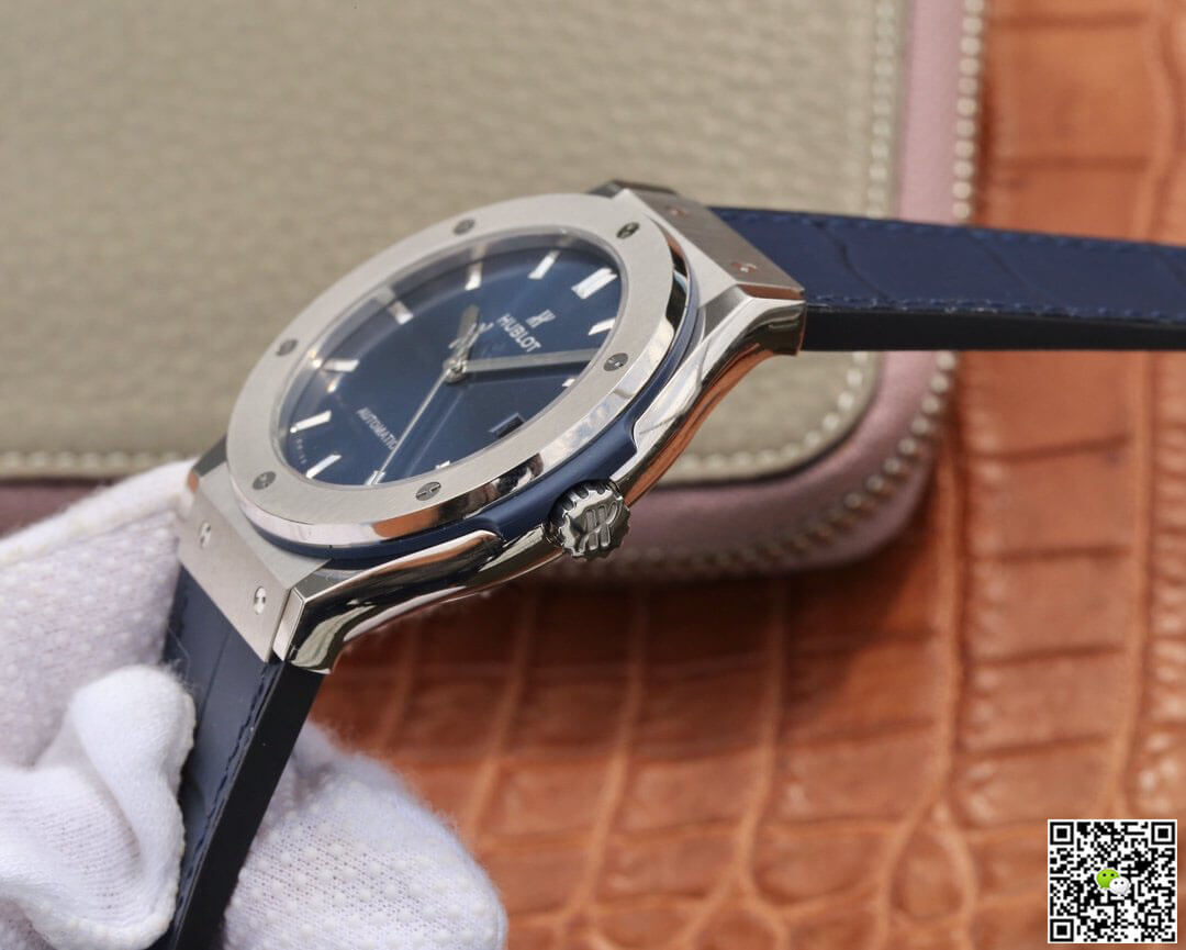 Hublot Classic Fusion 511.NX.7170.LR WWF Factory Blue Dial
