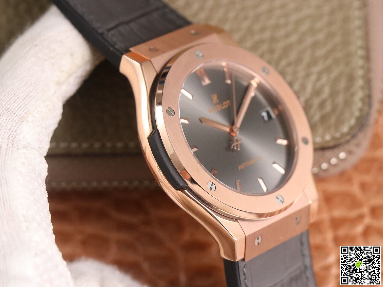 Hublot Classic Fusion 511.OX.7081.LR WWF Factory Rose Gold Dark Gray Dial
