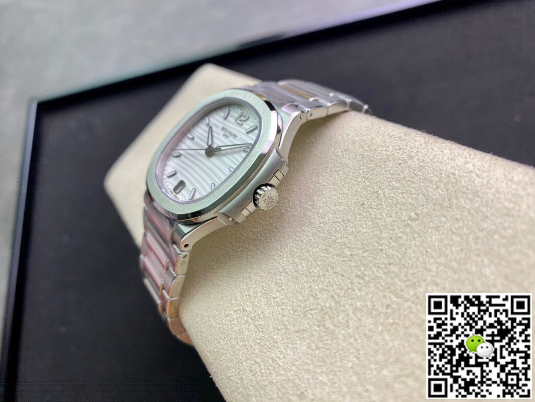 Patek Philippe Nautilus Ladies 7118/1A-010 3K Factory Silver Dial