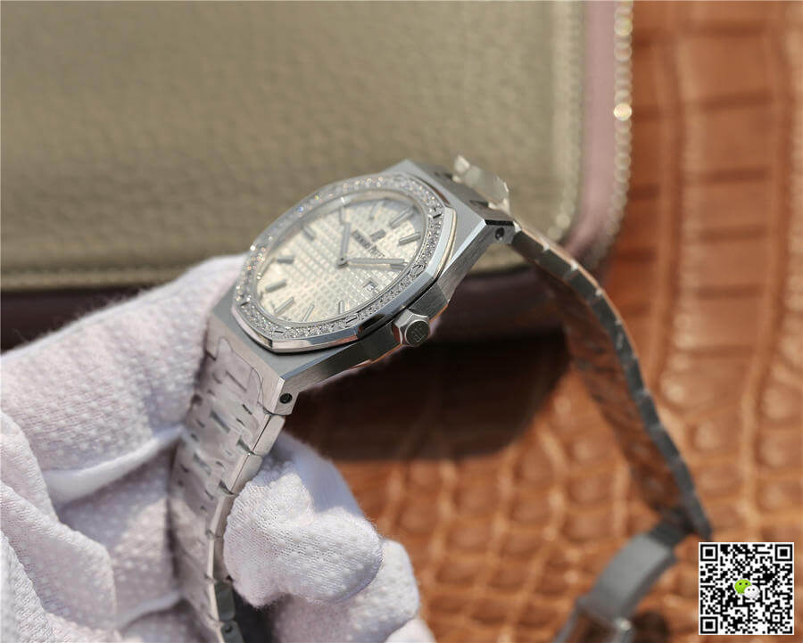 Audemars Piguet Royal Oak 67650 JF Factory Diamond White Dial