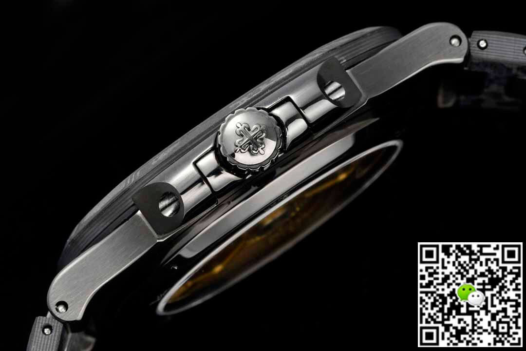 Patek Philippe Nautilus 5711 DiW White Dial