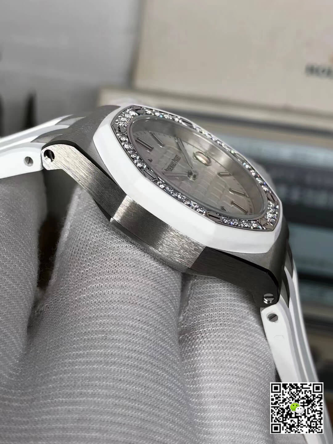 Audemars Piguet Royal Oak Offshore 67540SK.ZZ.A010CA.01 White Dial