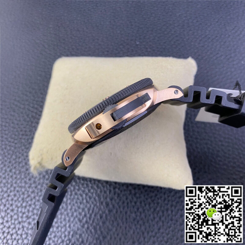 SBF Panerai Submersible PAM01070 VS Factory Carbon Fiber Bezel