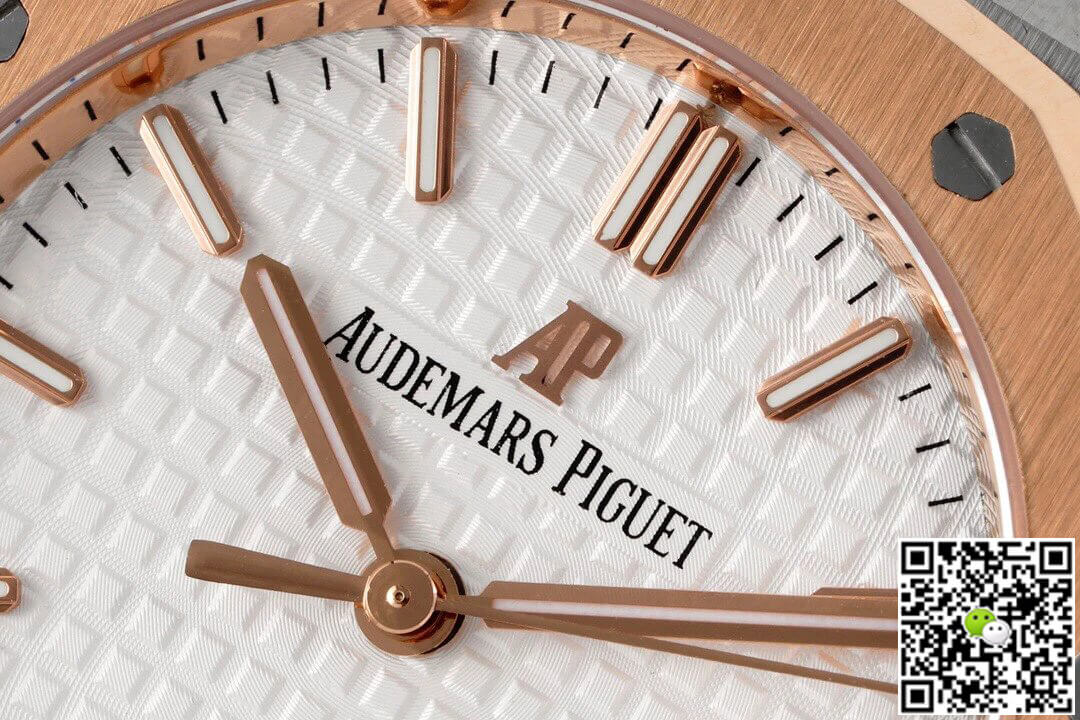 Audemars Piguet Royal Oak 77350SR.OO.1261SR.01 8F Factory Silver Dial