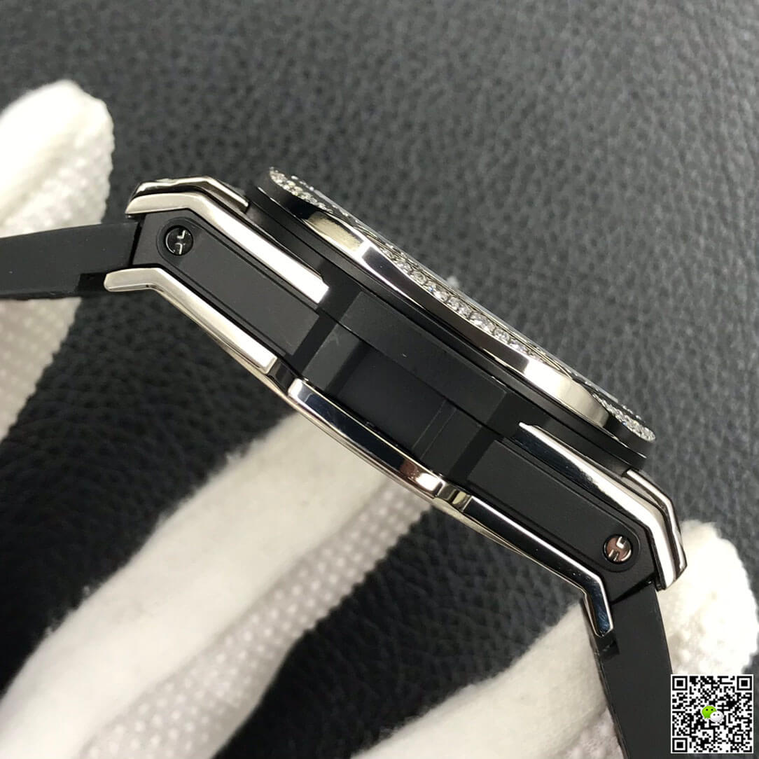 Hublot Big Bang 415.NX.1112.VR.1704.MXM17 WWF Factory Black Dial
