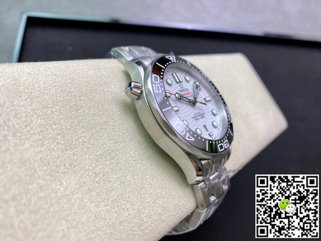 Omega Seamaster Diver 300M 210.30.42.20.04.001 OR Factory Ceramic Bezel